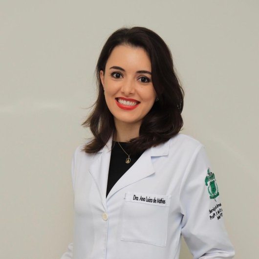 Dra. Ana Luiza Magnabosco de Mathias