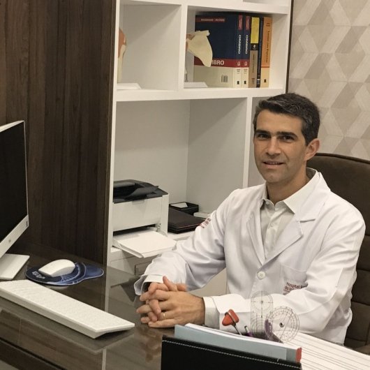 Dr. Flavio Santos Ferreira Leite