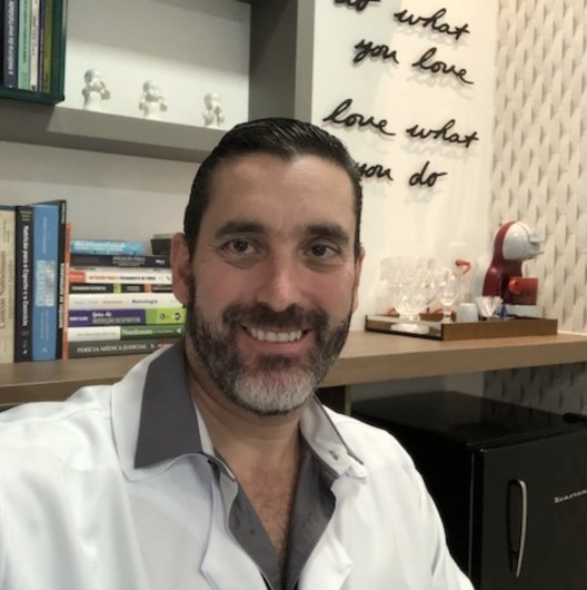 Dr. Júlio Cézar de Lacerda Lage