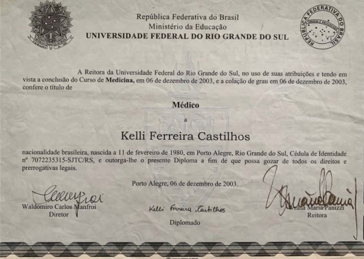 Dra. Kelli Ferreira Castilhos