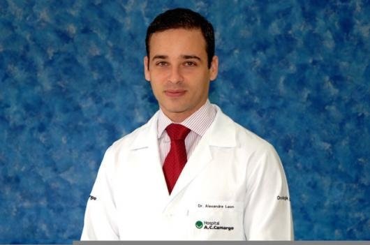 Dr. Alexandre Leon Ribeiro de Ávila