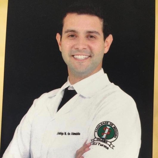 Dr. Rodrigo Mistrinel de Almeida