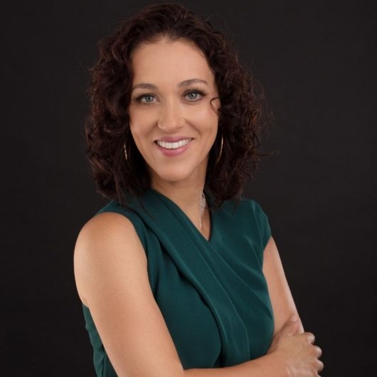 Dra. Ana Paula Gomes dos Santos