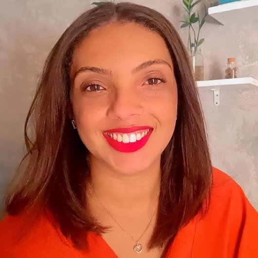 Dra. Fernanda Campos