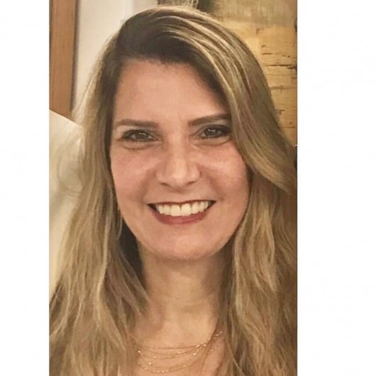 Dra. Denise Moura Figueira