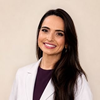 Dra. Camila Leal Guimarães
