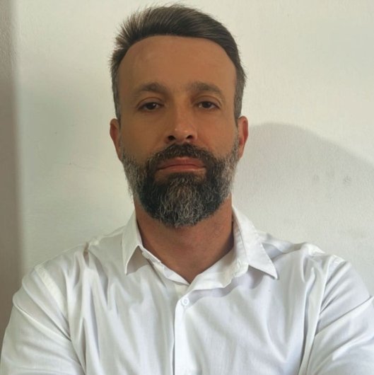 Dr. Allan Louzada