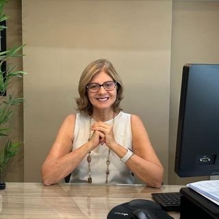 Dra. Maria Lucia Diniz Hammerli