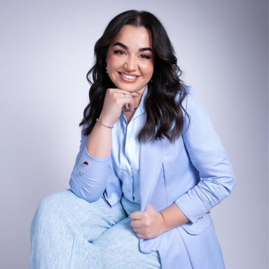Dra. Marina Barcelos