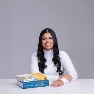 Dra. Emanuelly Oliveira