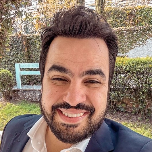 Dr. Caio Ribeiro
