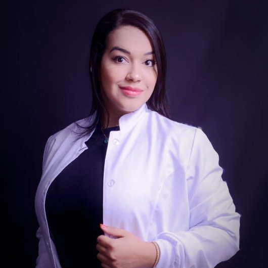 Dra. Ariele Sales