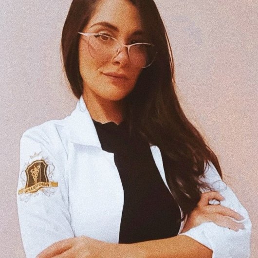 Kênnia Santos Lemes