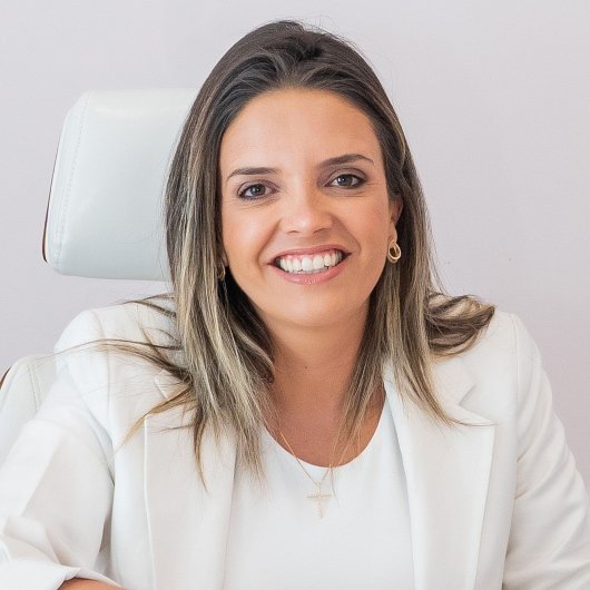 Dra. Karina Cirino Dias Lopes
