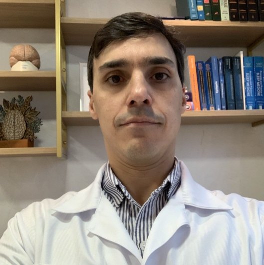 Dr. Henrique Fernandez Mendes