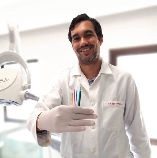 Dr. Igor Peixinho