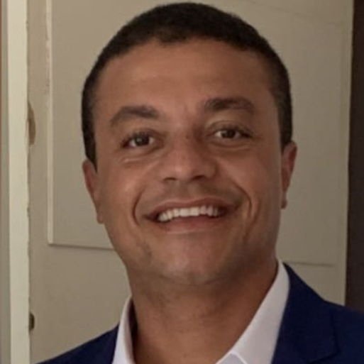 Dr. Marcelo Almeida
