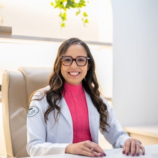 Dra. Larissa Carrera