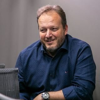 Dr. Hugo Evangelista