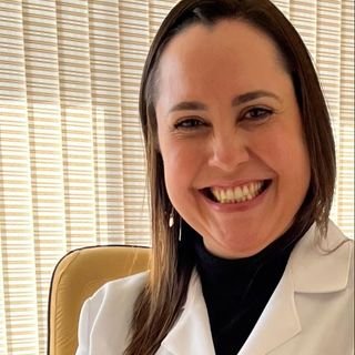 Dra. Amanda Ketzer Menezes Citrin