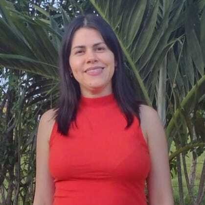 Dra. Erika Cristiane Silva