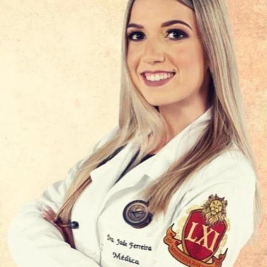 Dra. Jade Ferreira