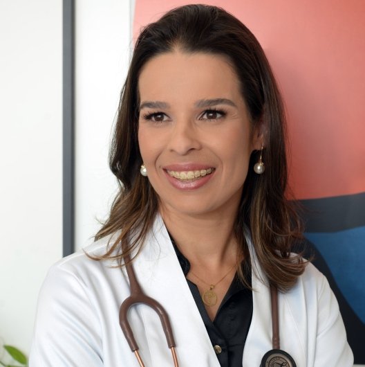Dra. Fabiana Oliveira Bastos Bonato