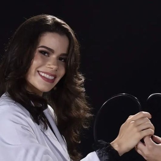 Dra. Lorena Alves Hermógenes