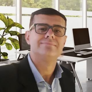 Dr. Vitor Frias