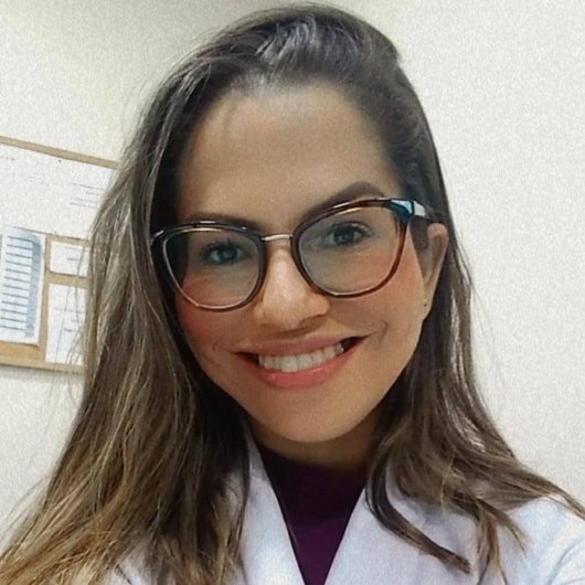 Dra. Thais Nunes