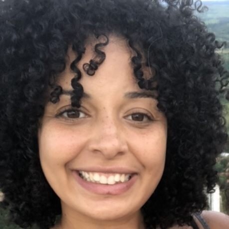 Aline G. Lima Martins