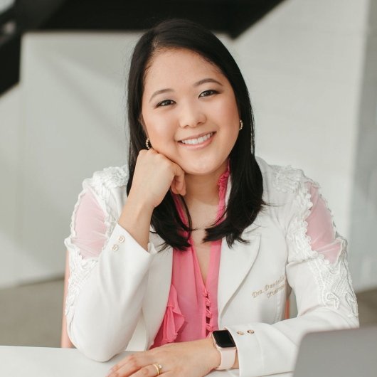 Dra. Danielle Kamiji