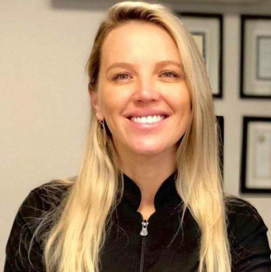 Dra. Sandra Almeida