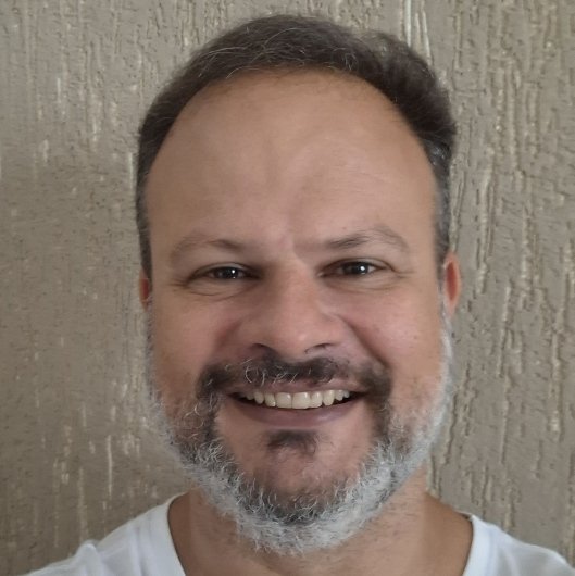Prof. Bruno Mattos Coutinho