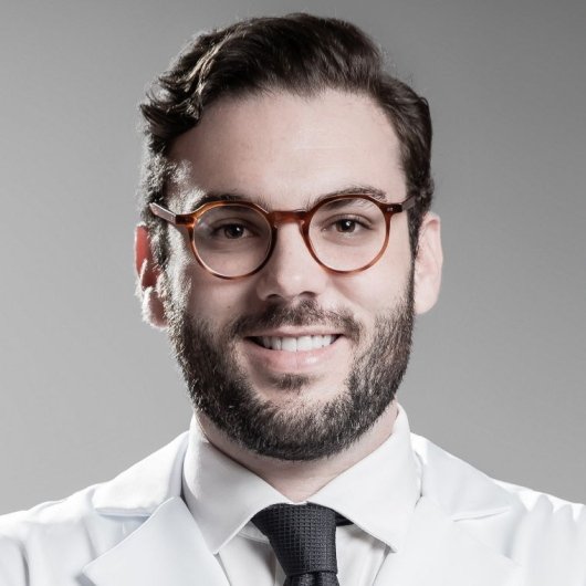 Dr. Lucas Fraga