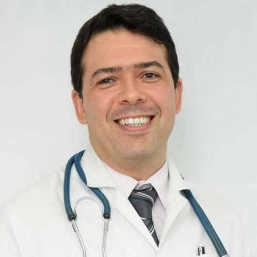 Dr. Gustavo Bittar