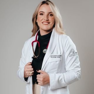 Dra. Ana Caroline de Oliveira Costa
