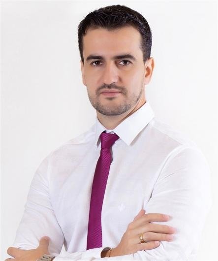 Dr. Fernando Borges