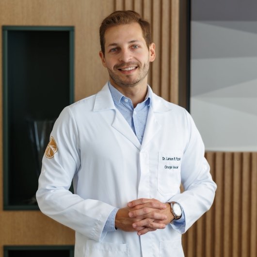 Dr. Larson Pizzatto