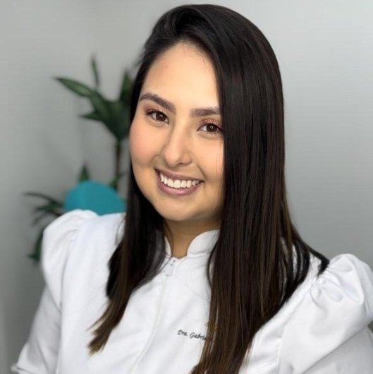 Dra. Gabriela Sakai