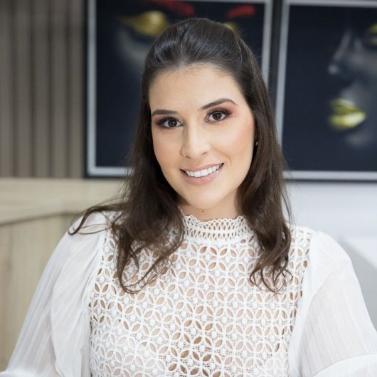 Dra. Isabela Simões Sica