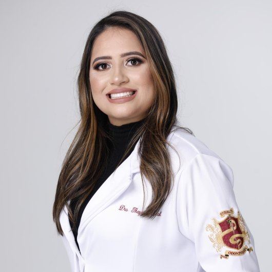 Dra. Thayanne Leal dos Santos