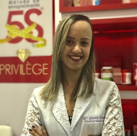 Dra. Débora Borges Lopes Dório