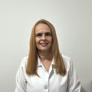 Dra. Maria Medeiros