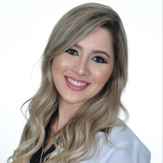 Dra. Aline Ximenes