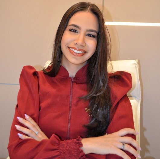 Dra. Júlia Rodrigues