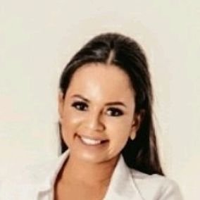 Dra. Andrea Antonelo Julio