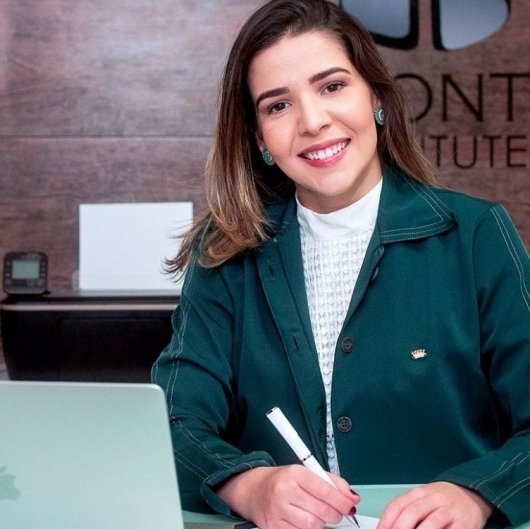 Dra. Flávia Jucá Alencar e Silva