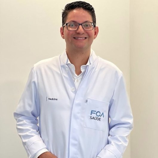 Dr. Michell Rodrigues Araujo