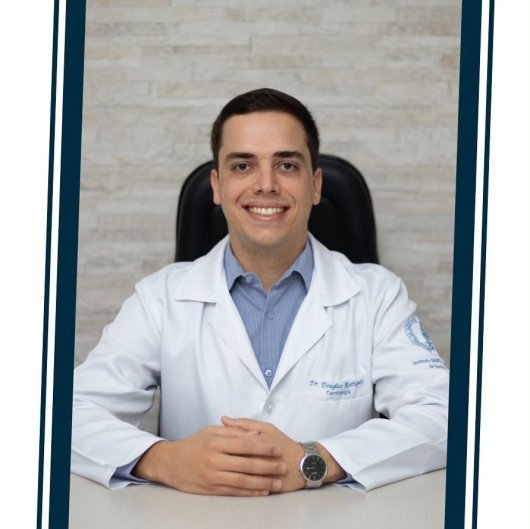 Dr. Douglas Rodrigues